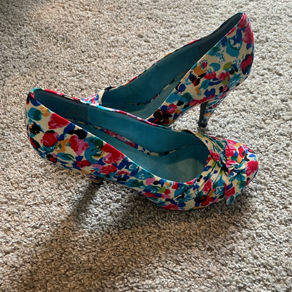 Rocket Dog Multicolor Heels